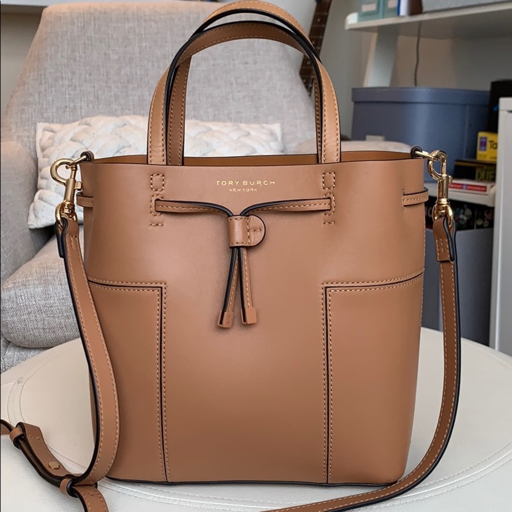 Tory Burch Block T Bucket Bag Small Crossbody Tan